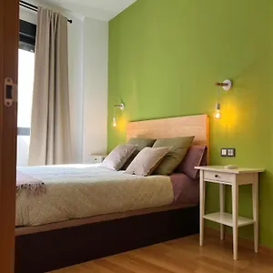 Amazing In The Heart Of Pool & Free Parking Apartment Malaga